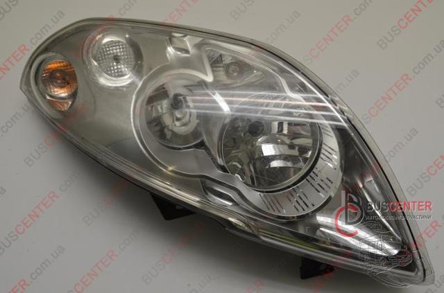 RENAULT 260608210R Левая фара в наличии Черкассы