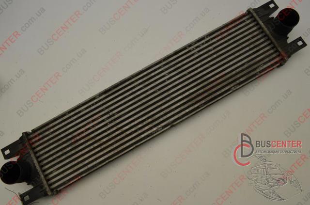 Радиатор интеркуллера 7701057121 RENAULT