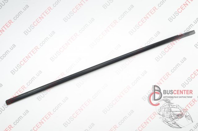 Молдинг опускного стекла двери передней, правой 808203NA0B NISSAN