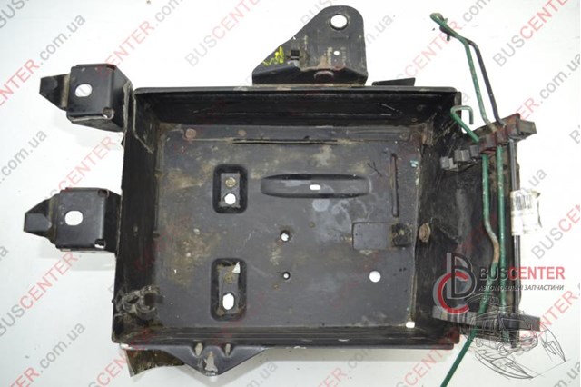 RENAULT 8200138875 Полка под аккумулятор в наличии Кривой Рог