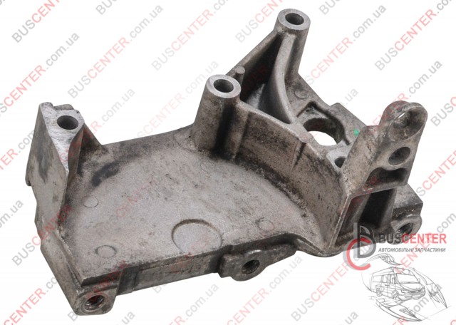 8200871583 RENAULT Кронштейн подушки (опоры) двигателя верхней купить в Ровно