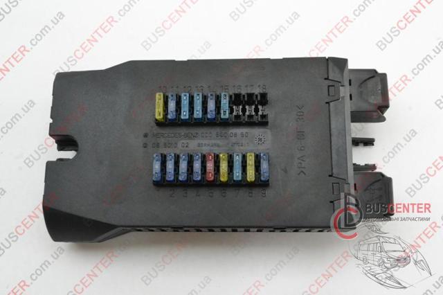Блок предохранителей и реле A0005400650 MERCEDES