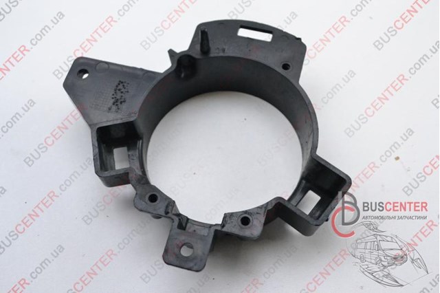Кронштейн крепления противотуманной фары, левой BK3115T223AC FORD