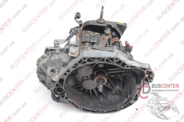 Коробка передач в сборе с главной передачей и дифференциалом Renault Trafic 2