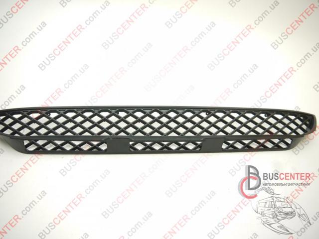 Центральная решетка переднего бампера Mercedes Sprinter 2 3,5-t