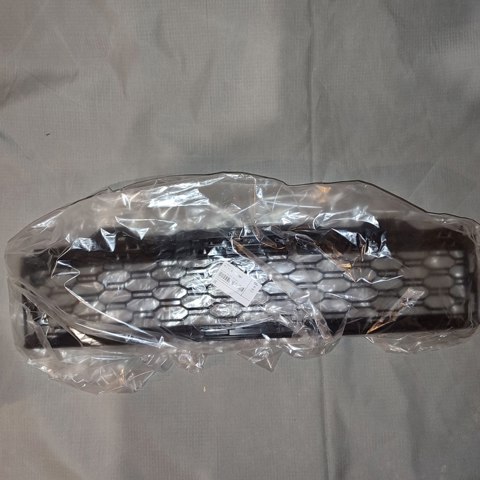 51118069943 BMW Решетка бампера переднего нижняя купить в Киев