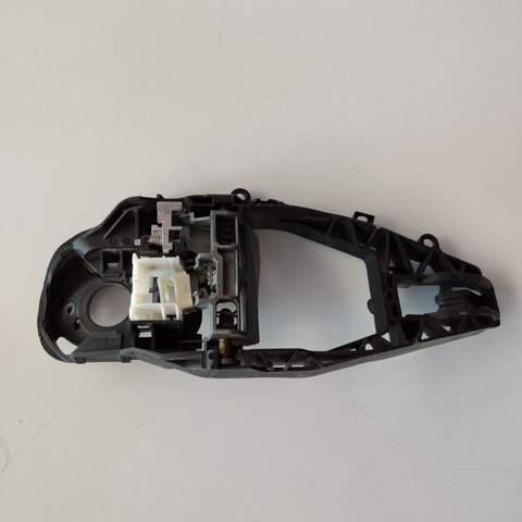 Держатель наружной ручки двери, передней правой 51219881776 BMW