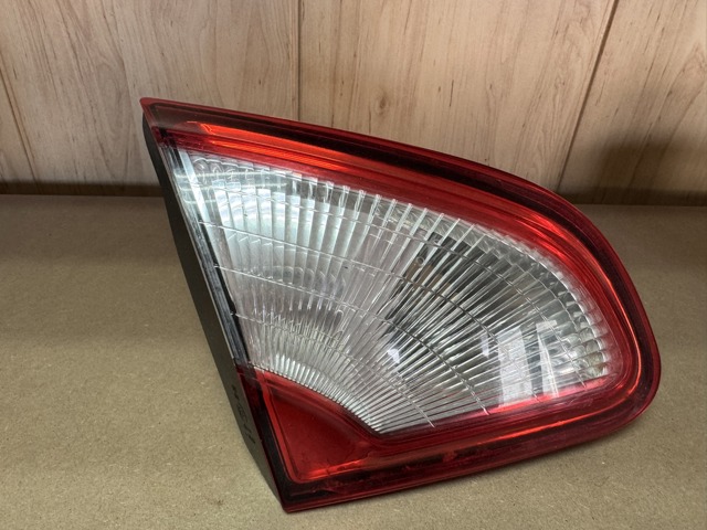 Задняя левая внутренняя фара 89503189 NISSAN