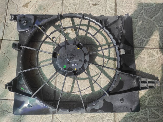 Диффузор радиатора охлаждения 253502W500 HYUNDAI