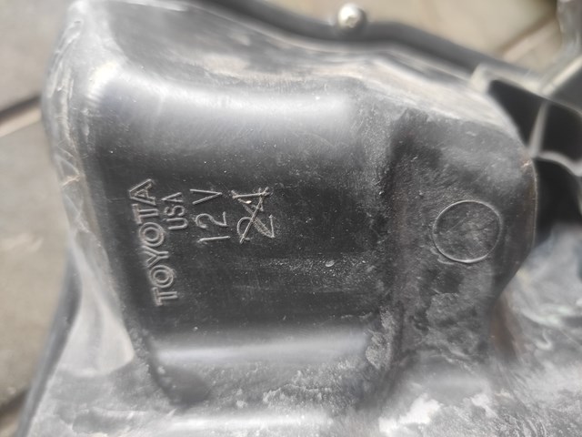 811500E180 TOYOTA Левая фара купить в Киев