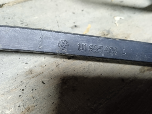 Рычаг дворника 1J1955409D VAG