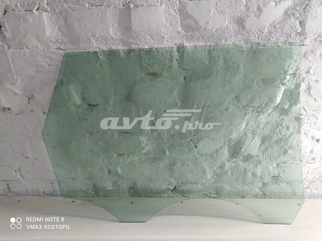 VOLVO 30674294 Стекло двери задней левой в наличии Полтава