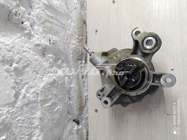 VOLVO 30725859 Насос вакуумный в наличии Львов