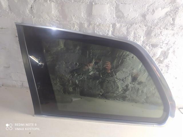 Стекло багажника, левое 30779652 VOLVO