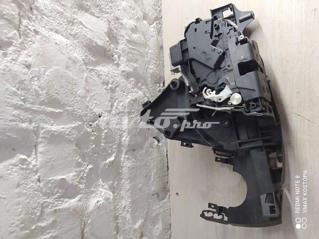 Замок передней левой двери 30799335 VOLVO