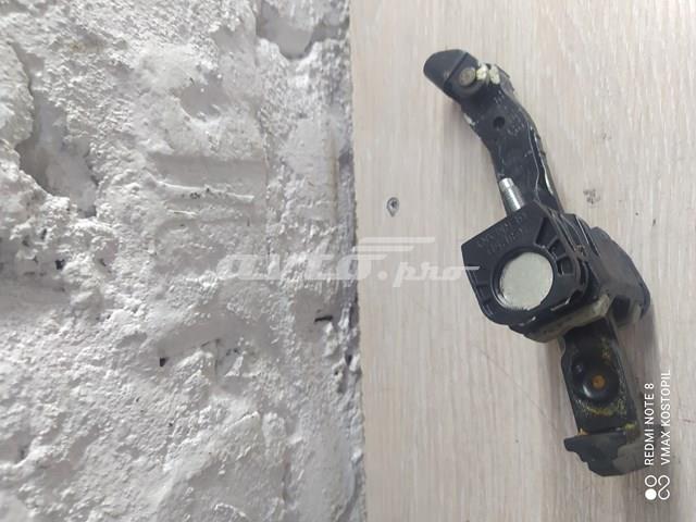 VOLVO 31217751 Ограничитель задней двери в наличии Чернигов