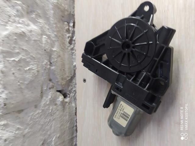 31253063 VOLVO Механизм стеклоподъемника двери задней левой купить в Ирпень