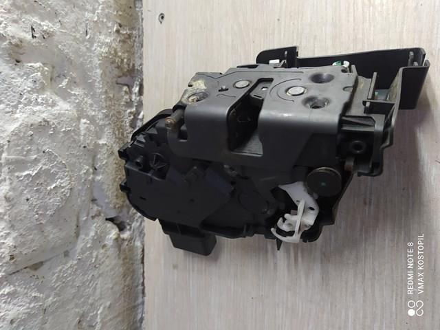 31253673 VOLVO Замок водительской двери купить в Львов