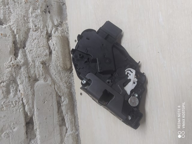 VOLVO 31253917 Замок двери задней правой в наличии Каменское