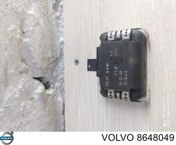 8648049 VOLVO Стекло лобовое  купить в Тернополь