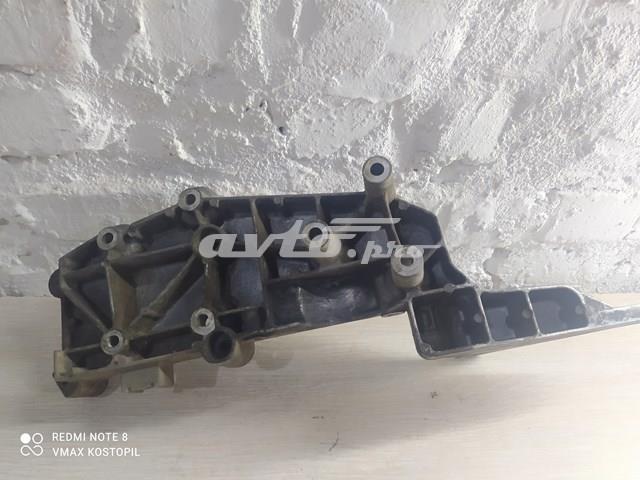 VOLVO 9497106 Кронштейн генератора в наличии Каменское