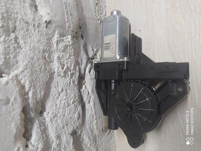 Мотор стеклоподъемника двери передней, правой 966269103 VOLVO