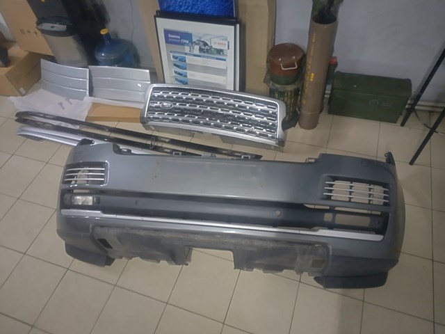Буфер (бампер) передний LR064624 LAND ROVER