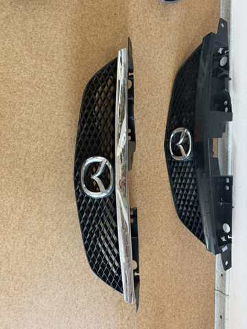 Решетка радиатора BJ0E5071XB MAZDA