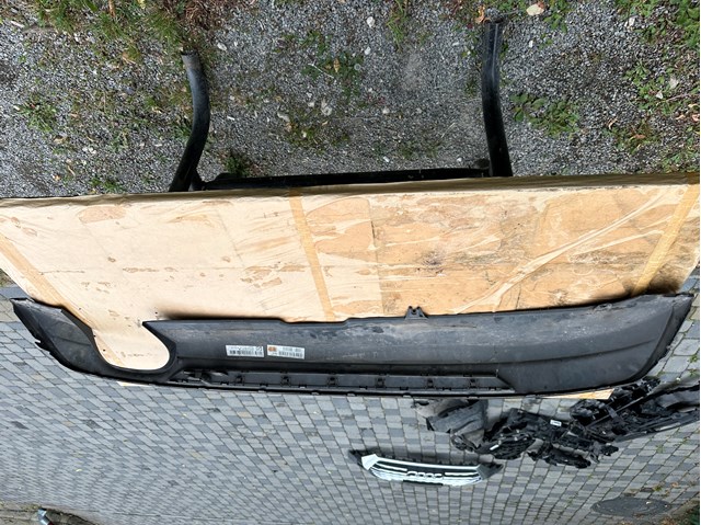 VAG 8W6807521B в наличии Киев