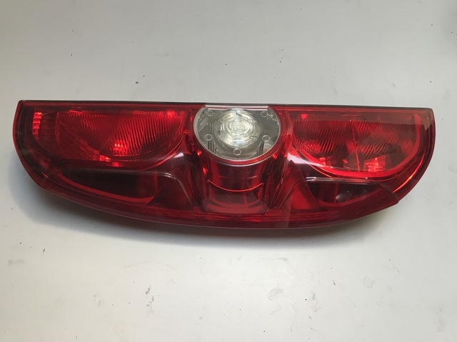 Задняя левая фара 00519248460 OPEL