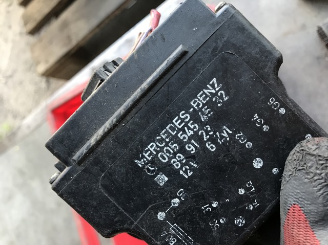 MERCEDES 0055454532 Реле свечей накала в наличии Черновцы