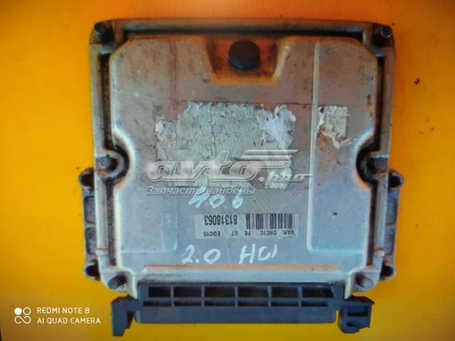 Модуль управления двигателем 0281010363 BOSCH