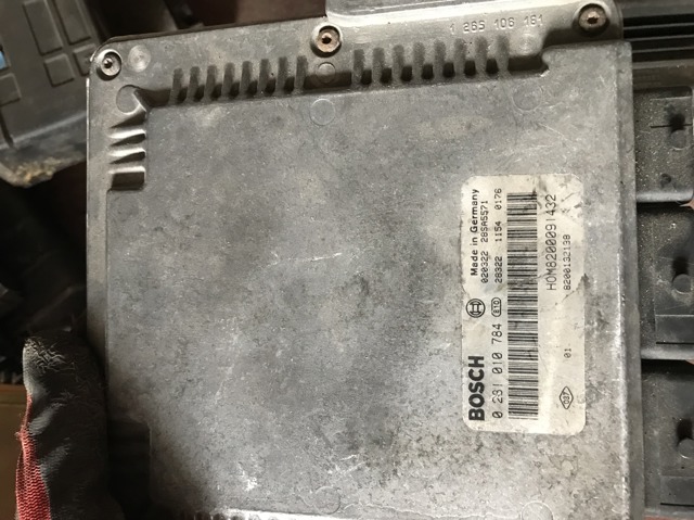 Мозги двигателя 0281010784 BOSCH