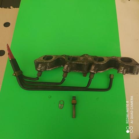 Топливные форсунки 0437502015 BOSCH