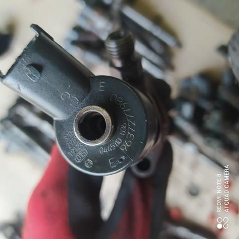 Форсунка впрыска топлива 0445110036 BOSCH