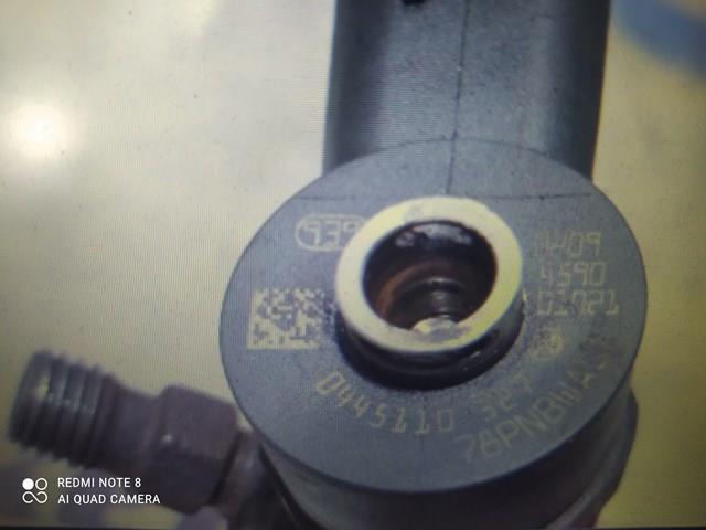 Форсунка впрыска топлива 0445110327 BOSCH