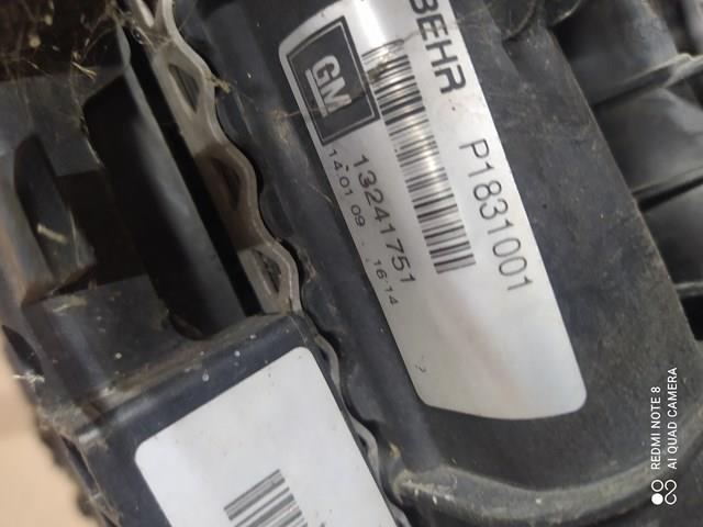Охладитель наддувочного воздуха 13241751 OPEL