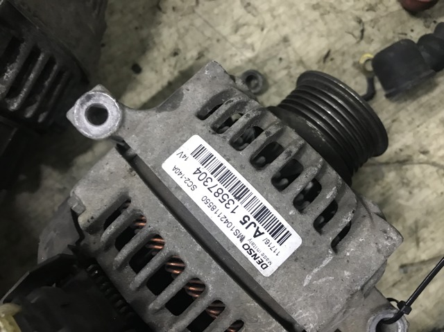 Генератор автомобильный 13587304 OPEL