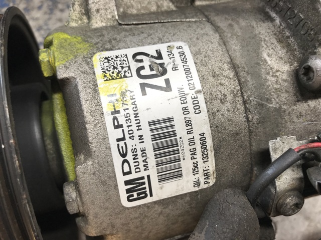 Компрессор кондиционера 1854417 OPEL