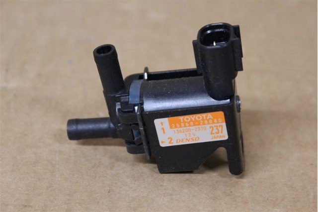 TOYOTA 2586028040 в наличии Ровно