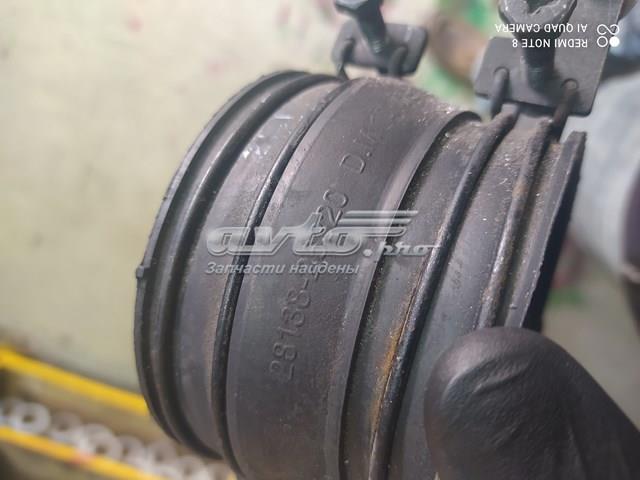Патрубок воздушный, вход воздушного фильтра 2813826320 HYUNDAI