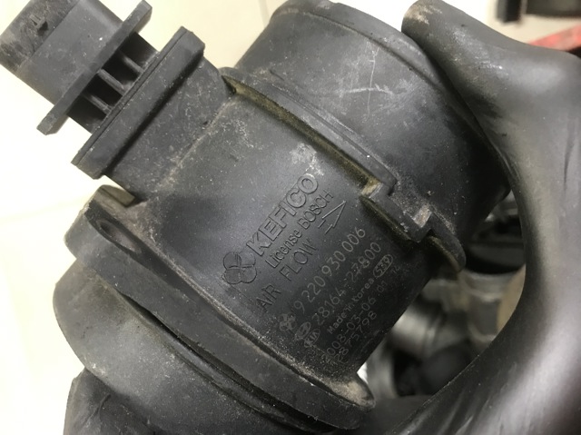 Датчик потока воздуха 2816427800 HYUNDAI