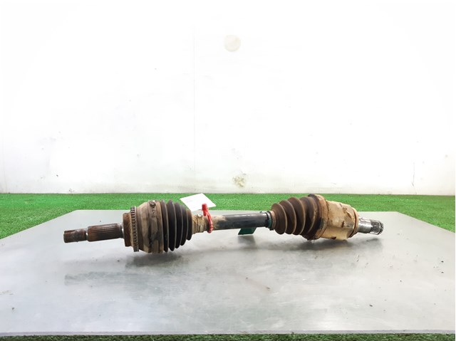 Полуось передняя левая 4342002300 TOYOTA