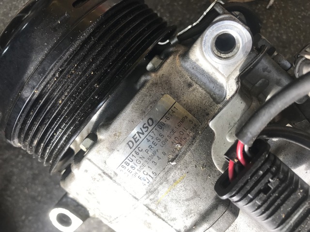Компрессор кондиционера 4371006141 DENSO