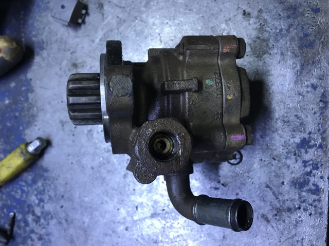 4431035610 TOYOTA Насос ГУР купить в Ирпень