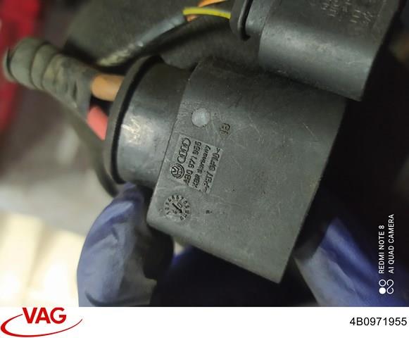 Разъем (фишка) универсальный 4B0971955 VAG