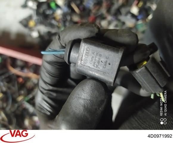 Разъем (фишка) генератора 4D0971992 VAG
