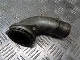 Патрубок интеркуллера 55350839 OPEL