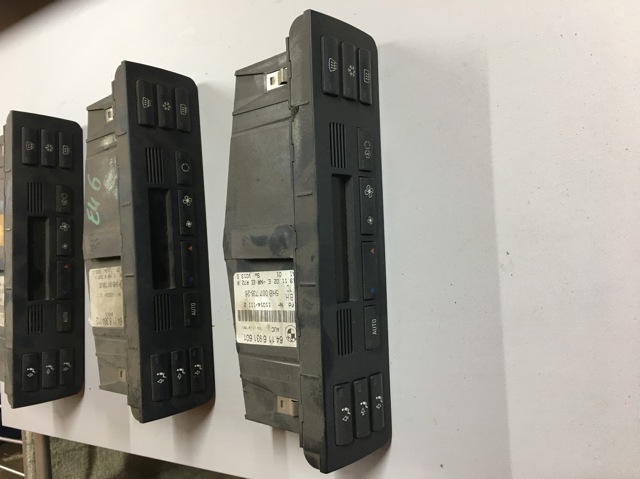 Блок управления печкой 64118384112 BMW