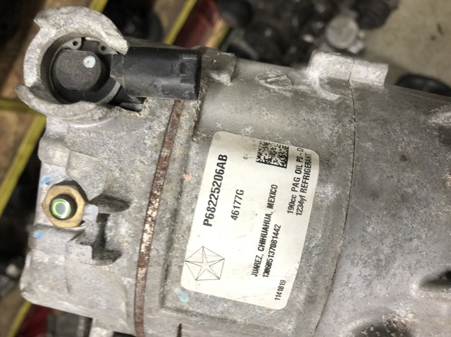 Компрессор системы кондиционирования 68225206AB CHRYSLER